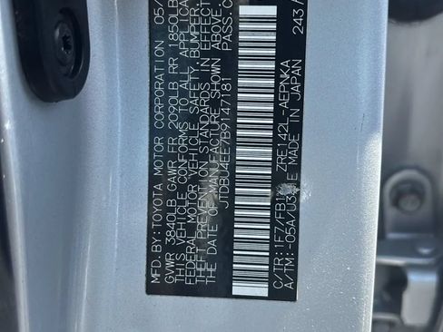 Used 2011 Toyota Corolla LE FWD image 32