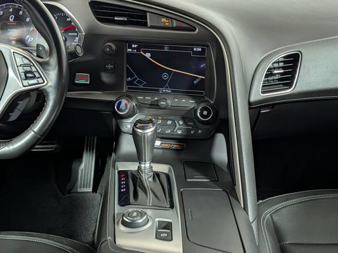 Used 2018 Chevrolet Corvette Z06 RWD image 13