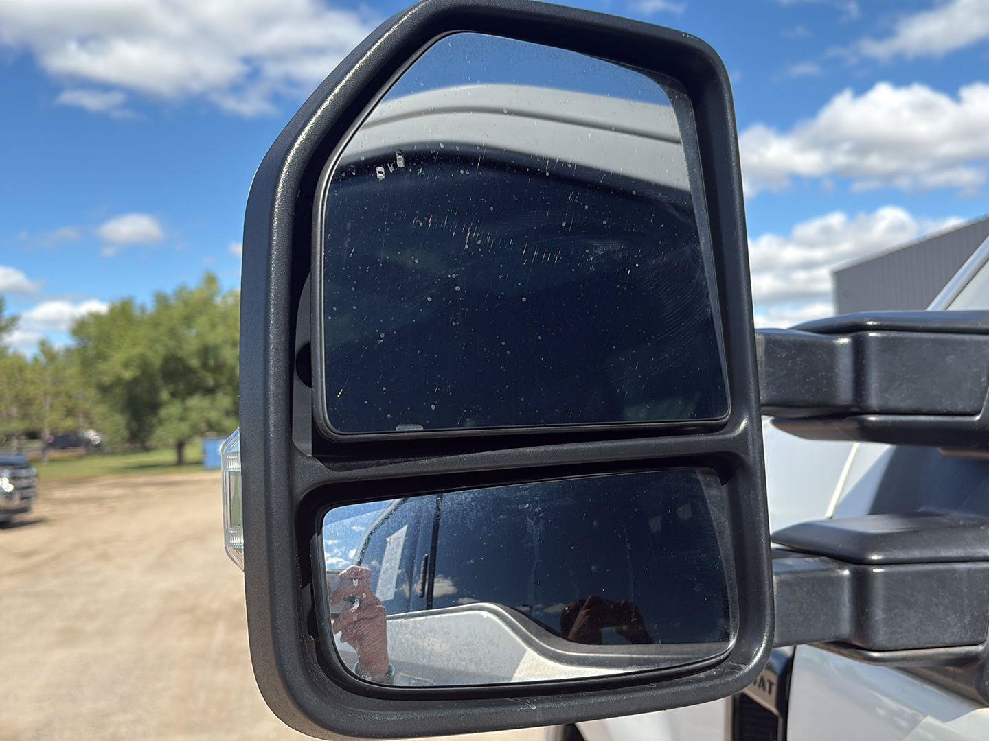 Used 2020 Ford F350 Lariat AWD/4WD image 10