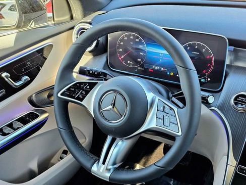 New 2026 Mercedes-Benz GLC 300 4MATIC image 29