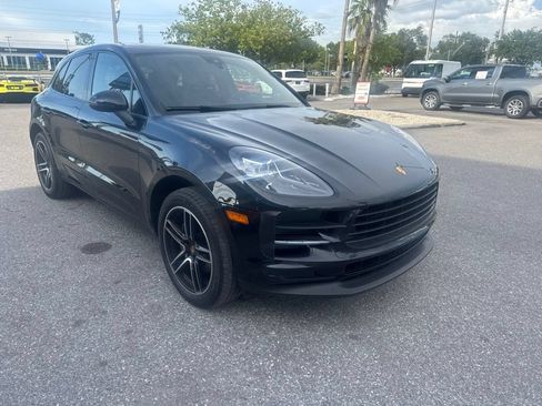 Used 2021 Porsche Macan AWD/4WD image 3