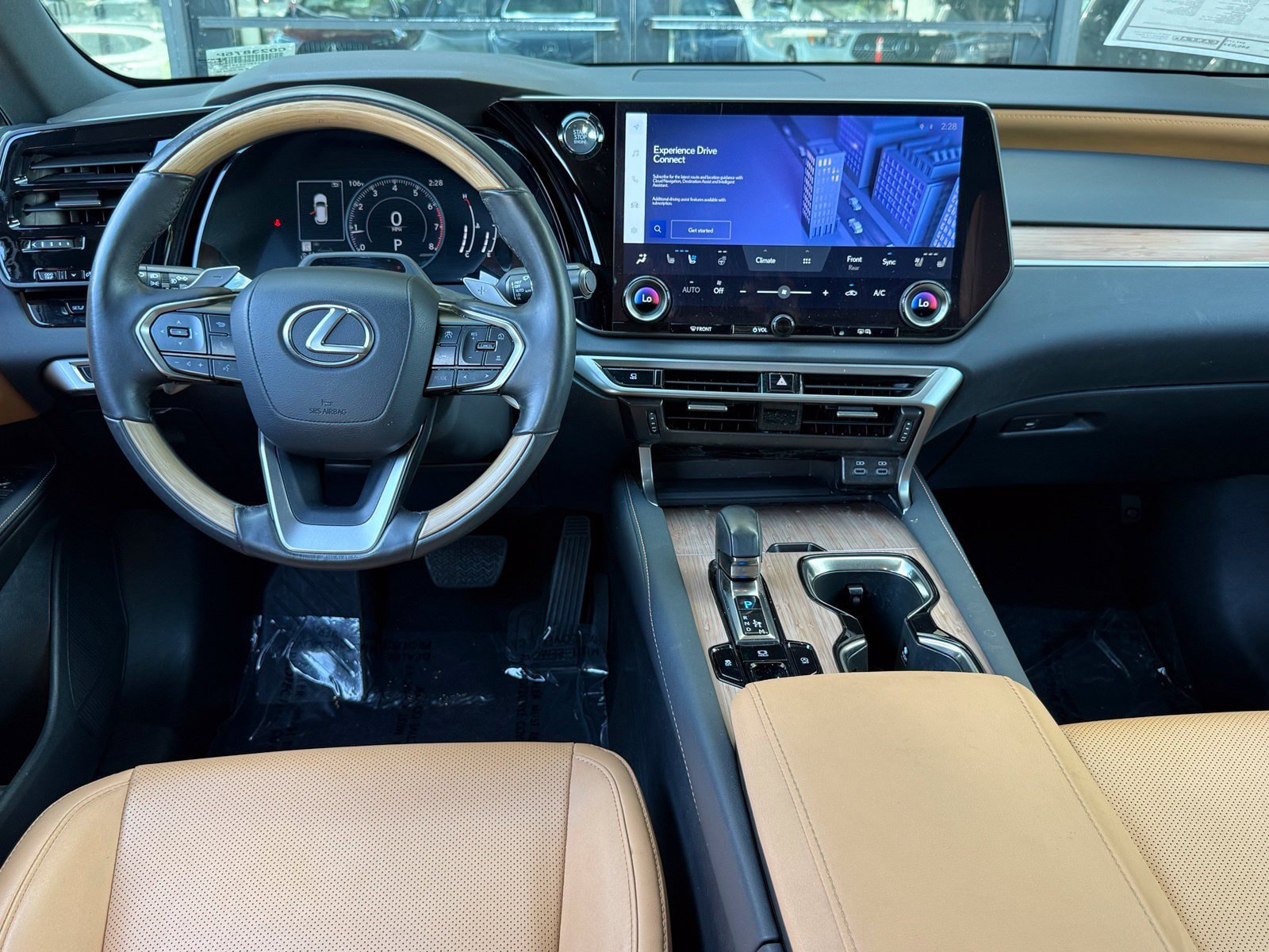 Used 2024 Lexus RX 350 Premium w/ Convenience Package FWD image 32