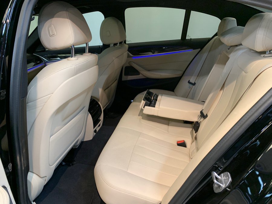 Used 2023 BMW 530i w/ Premium Package RWD image 58