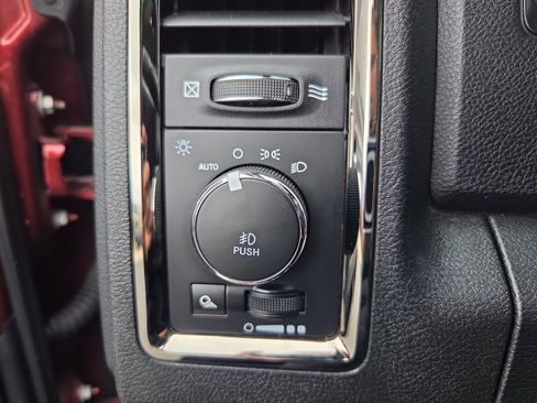 Used 2018 RAM 1500 Sport RWD image 26