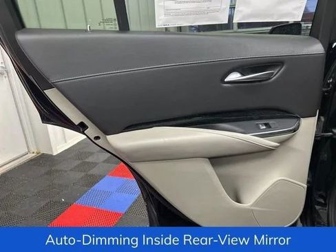 Used 2023 Cadillac XT4 Premium Luxury AWD/4WD image 12