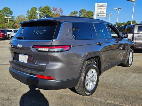 New 2025 Jeep Grand Cherokee L Laredo image 14