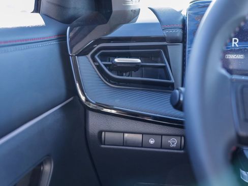 New 2026 Nissan Kicks SR image 31