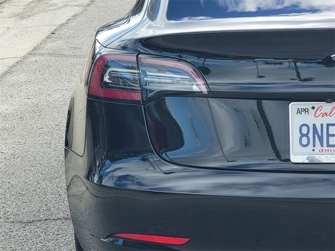 Used 2019 Tesla Model 3 Mid Range image 7
