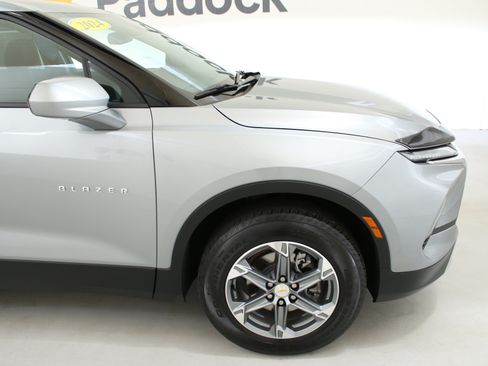 Used 2024 Chevrolet Blazer LT w/ Convenience Package AWD/4WD image 11