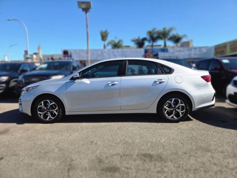 Used 2020 Kia Forte LXS FWD image 7