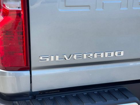 Used 2024 Chevrolet Silverado 2500 LT AWD/4WD image 6