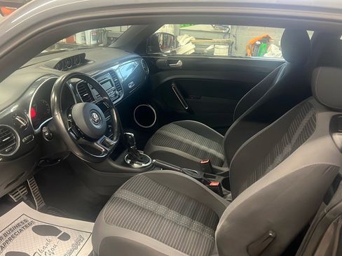 Used 2012 Volkswagen Beetle Turbo image 5