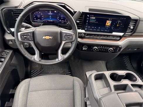 Used 2023 Chevrolet Silverado 1500 LT image 6