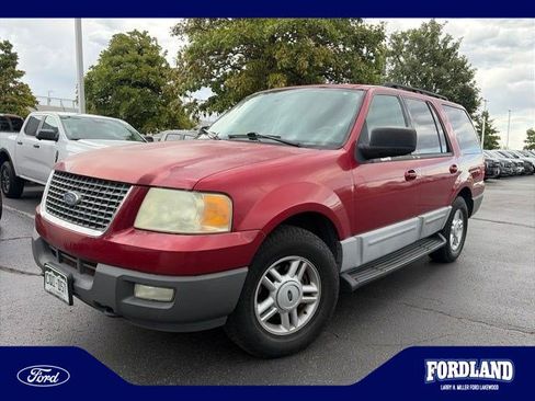 Used 2005 Ford Expedition XLT AWD/4WD image 1