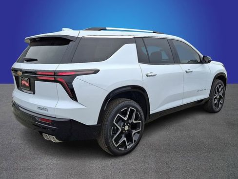 New 2026 Chevrolet Traverse High Country FWD image 3