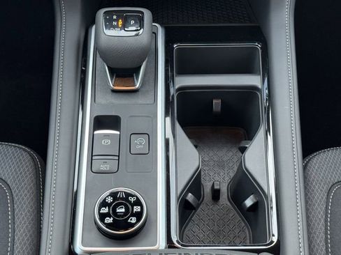 New 2026 Nissan Pathfinder SV image 16