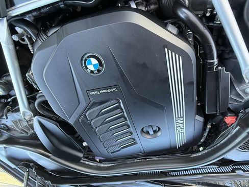 Used 2022 BMW 540i 540i w/ M Sport Package image 32
