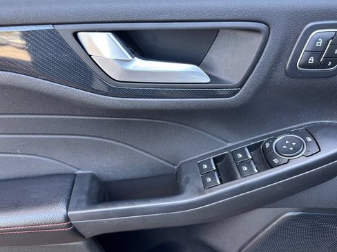 Used 2023 Ford Escape ST-Line Select w/ Tech Pack #2 AWD/4WD image 11