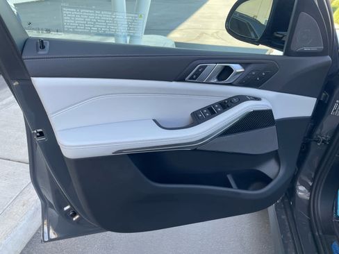 New 2026 BMW X5 M60i w/ Executive Package image 15