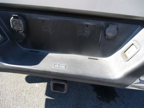 Used 2018 Ford F150 Lariat image 5