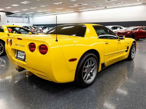 Used 2003 Chevrolet Corvette Z06 w/ Memory Package, 3 Drivers image 7