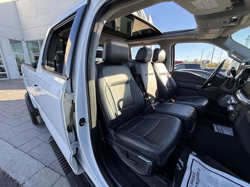 Used 2023 Ford F250 Lariat w/ Sport Appearance Package image 27