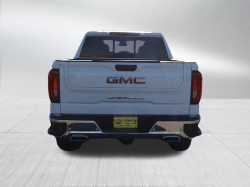 New 2026 GMC Sierra 1500 SLT image 6