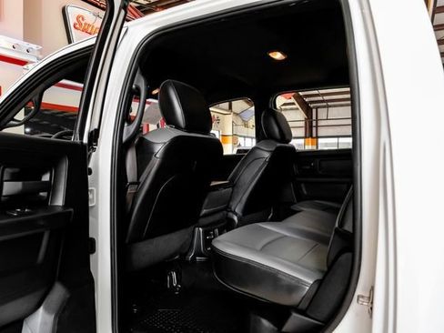 Used 2024 RAM 5500 Tradesman w/ Chrome Appearance Group AWD/4WD image 37