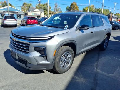 Certified 2025 Chevrolet Traverse LT