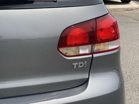 Used 2013 Volkswagen Golf TDI FWD image 12