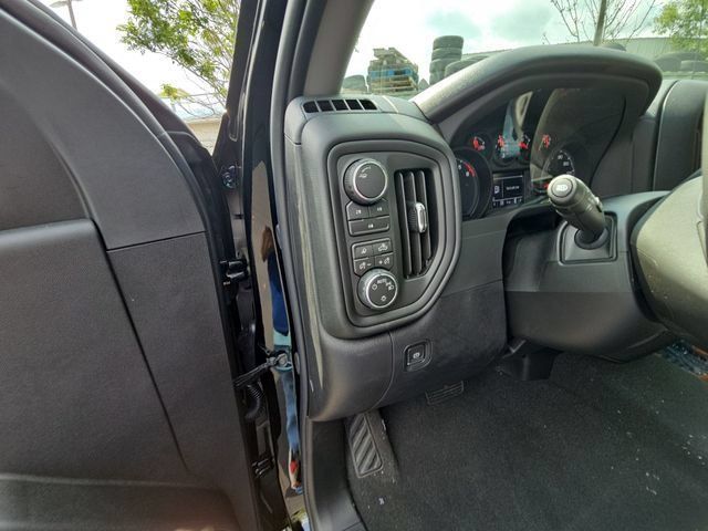 New 2026 Chevrolet Silverado 2500 Custom w/ Custom Value Package AWD/4WD image 37