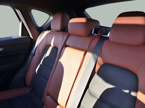 Used 2024 MAZDA CX-5 Carbon Edition image 18