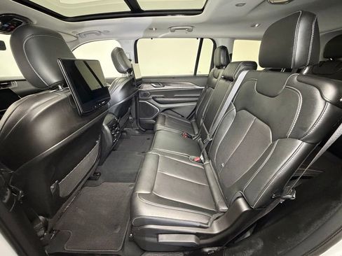 Used 2024 Jeep Grand Cherokee L Limited w/ Rear Seat Video Group I image 5