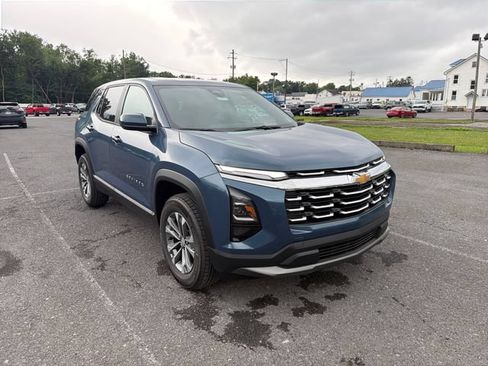 New 2026 Chevrolet Equinox LT w/ Convenience Package II AWD/4WD image 7
