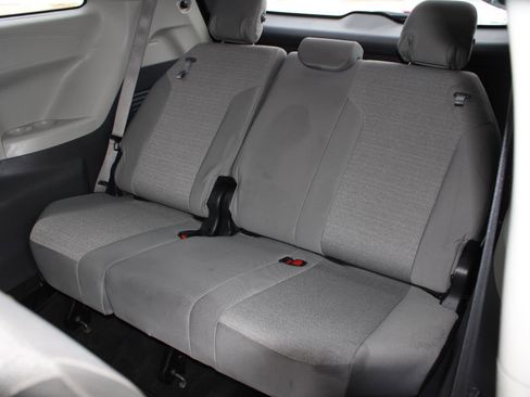 Used 2024 Toyota Sienna LE w/ LE Plus Package image 16