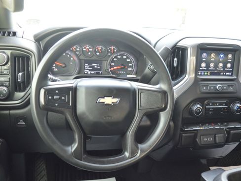 Used 2021 Chevrolet Silverado 1500 Custom image 32