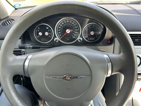 Used 2005 Chrysler Crossfire Limited RWD image 10