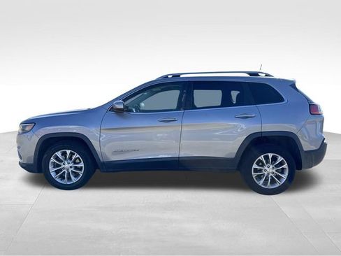 Used 2019 Jeep Cherokee Latitude w/ Popular Appearance Group image 5