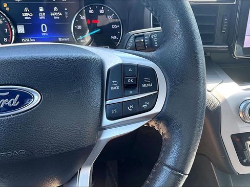 Used 2023 Ford Explorer XLT w/ Equipment Group 202A AWD/4WD image 18
