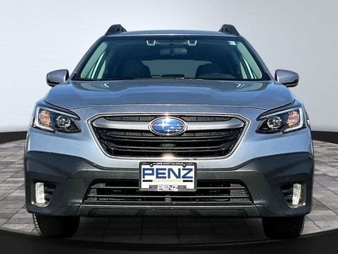 Used 2022 Subaru Outback Premium AWD/4WD image 2