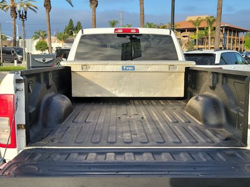 Used 2022 RAM 2500 Tradesman w/ Chrome Appearance Group AWD/4WD image 26