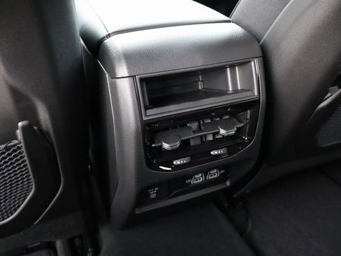 New 2025 Jeep Grand Cherokee Altitude image 37