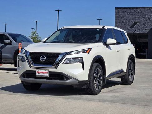 Certified 2023 Nissan Rogue SV AWD/4WD image 2