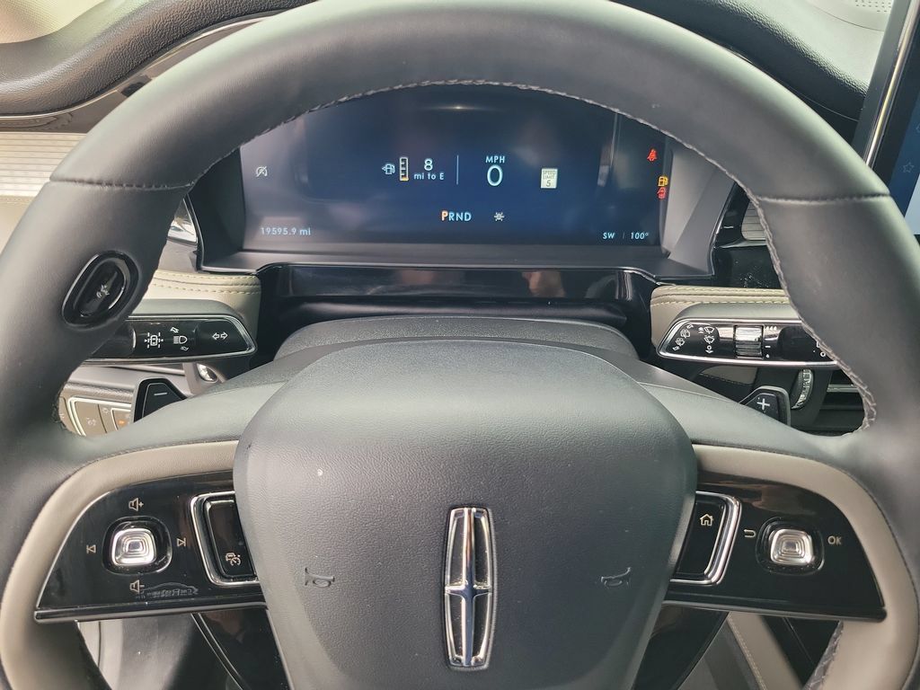 Used 2024 Lincoln Corsair FWD image 20