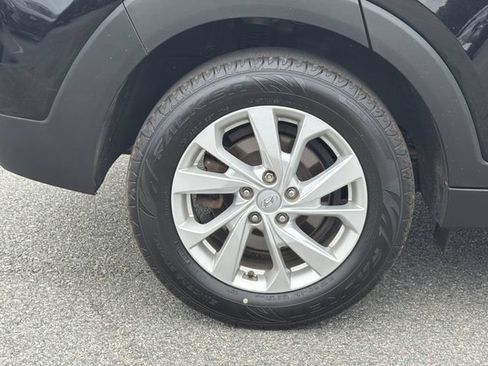 Used 2020 Hyundai Tucson Value w/ Cargo Package FWD image 17