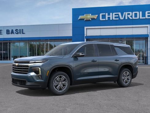 New 2026 Chevrolet Traverse LT w/ LPO, Floor Liner Package AWD/4WD image 2