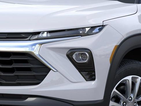 New 2026 Chevrolet TrailBlazer LS FWD image 10