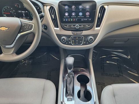 Used 2022 Chevrolet Malibu LT FWD image 12