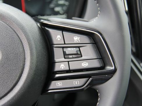 Used 2025 Subaru Forester Premium AWD/4WD image 22