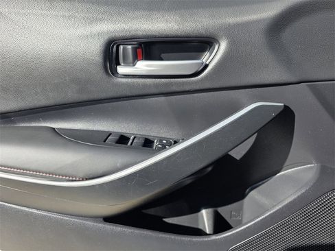 Used 2024 Toyota Corolla SE image 17